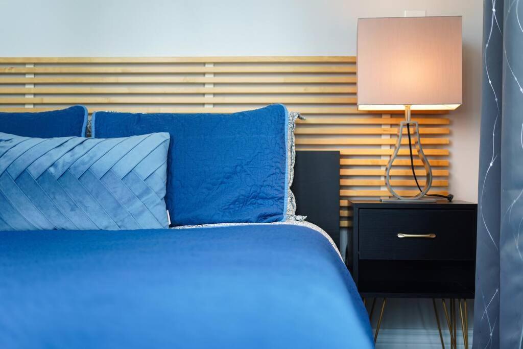 1504 Brand New Best Location 1Br Den With Amazing View Toronto Extérieur photo