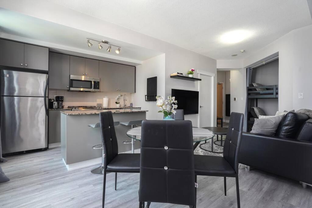 1504 Brand New Best Location 1Br Den With Amazing View Toronto Extérieur photo
